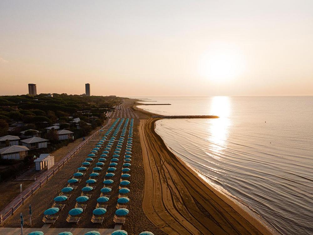Estivo Premium Deluxe Mobile Homes On Camping Malibu Beach Lido di Jesolo Exterior foto