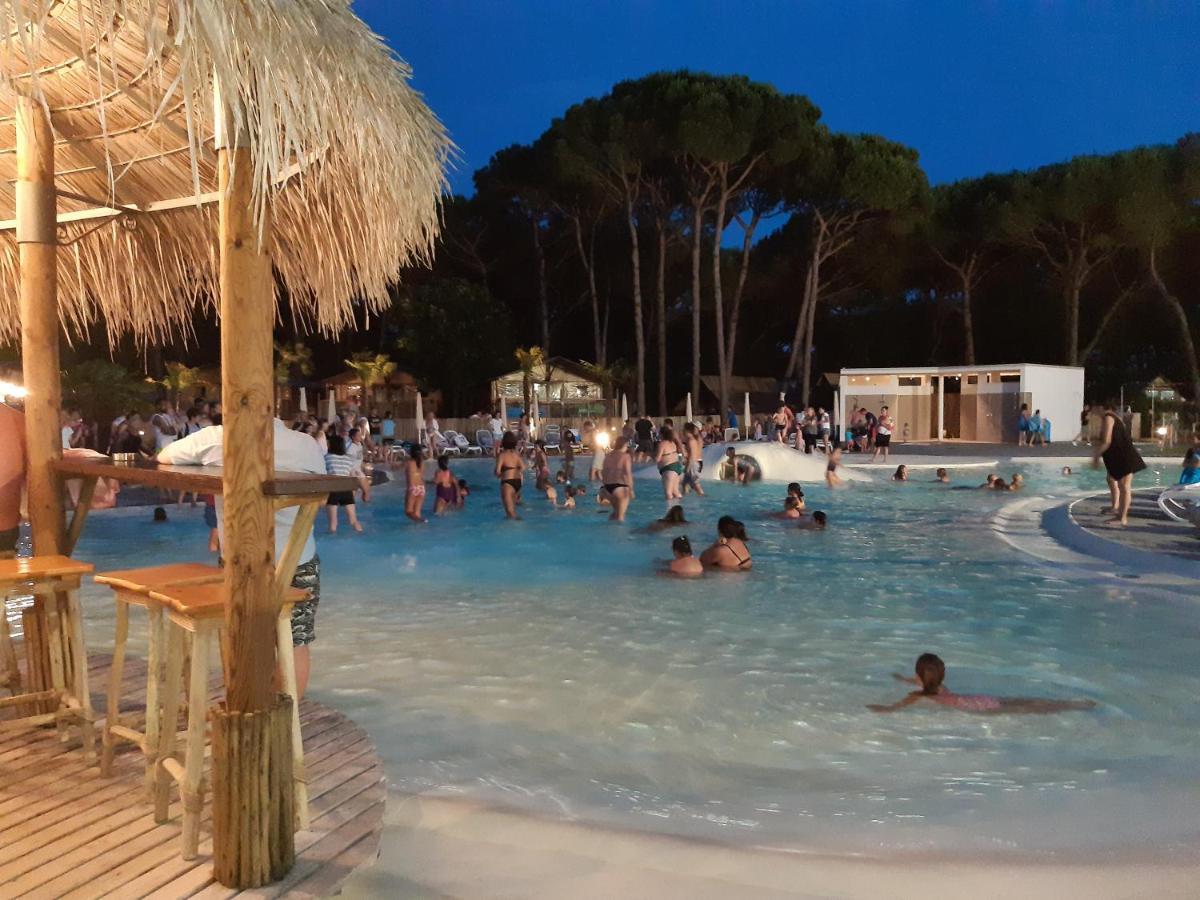 Estivo Premium Deluxe Mobile Homes On Camping Malibu Beach Lido di Jesolo Exterior foto