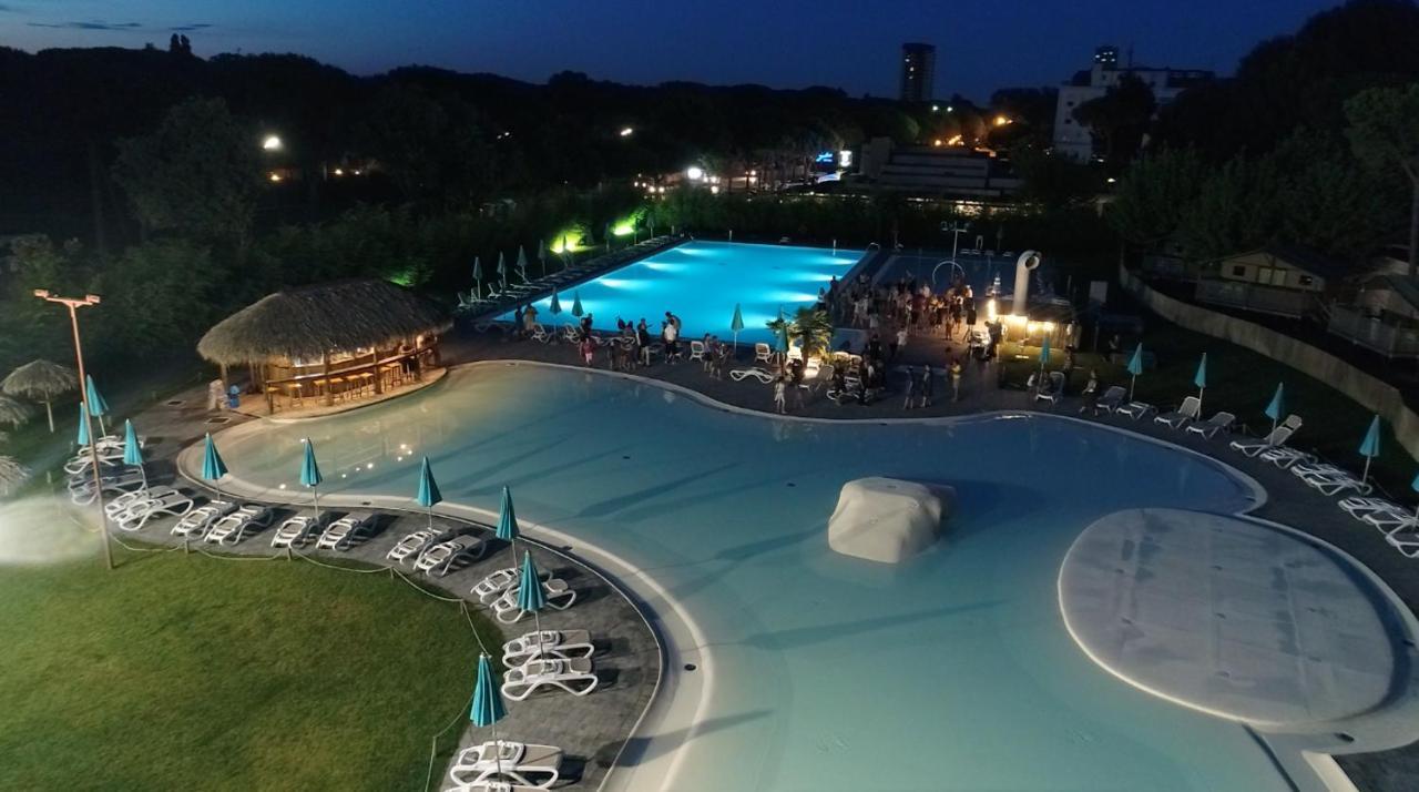 Estivo Premium Deluxe Mobile Homes On Camping Malibu Beach Lido di Jesolo Exterior foto
